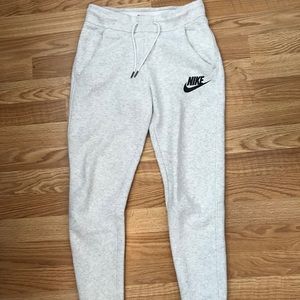 Nike joggers